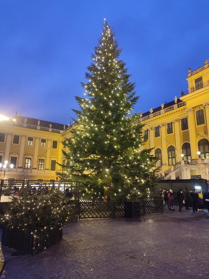 Central Mariahilfer Apartment 4 Min To The City Shopping Center And Schoenbrunn Palace Vienna Esterno foto